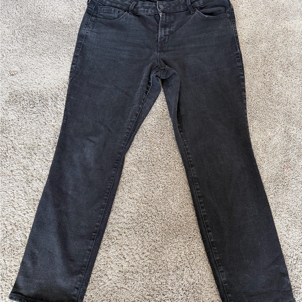 Old Navy Women's Black Straight-Leg Jeans
